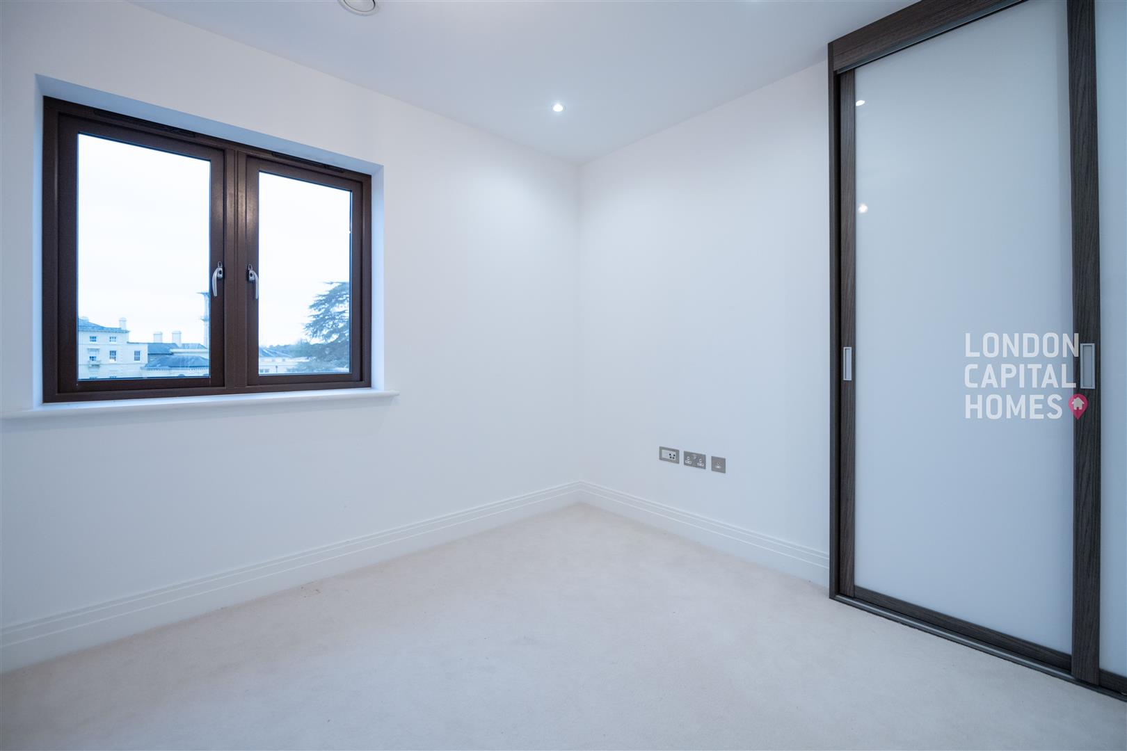 Duchess Crescent, Stanmore